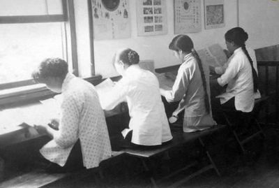 罕见影像中的时代印记 晚清民国女子学堂与实业兴邦的无声交响